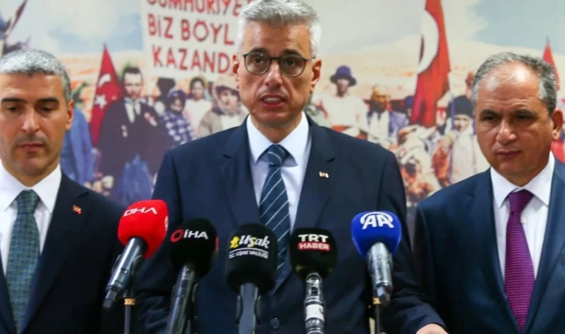 Sağlık Bakanı Kemal Memişoğlu, Uşak Valiliği’nde yaptığı konuşmada Türkiye’nin sağlık