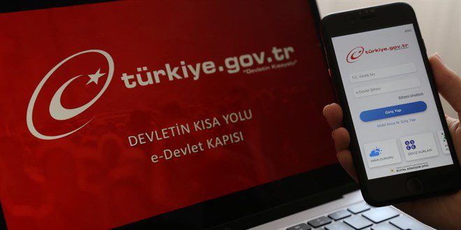 Çalışma ve Sosyal Güvenlik Bakanı Vedat Işıkhan, e-Devlet platformunda Sosyal