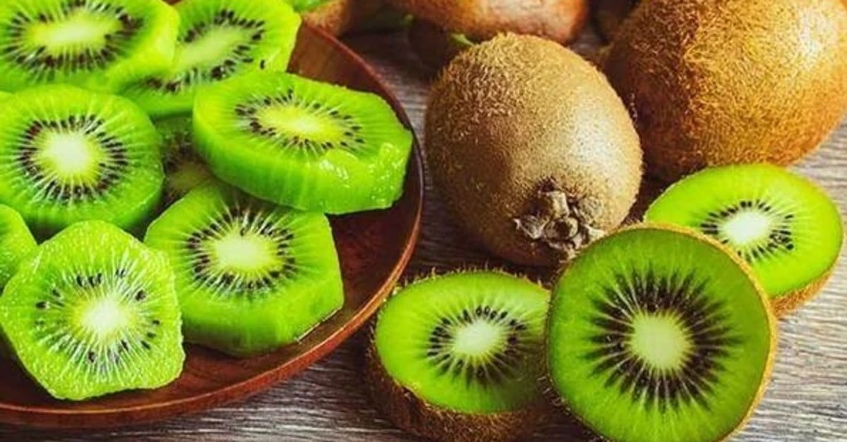Kivinin Sindirime Faydası Resmen Tescillendi: AB’den Sağlık Onayı Alan İlk Taze Meyve Oldu