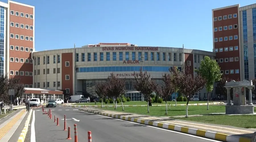 Sivas Numune Hastanesi’nde yemek servis hizmeti sağlayan şirketin, şartnameye aykırı