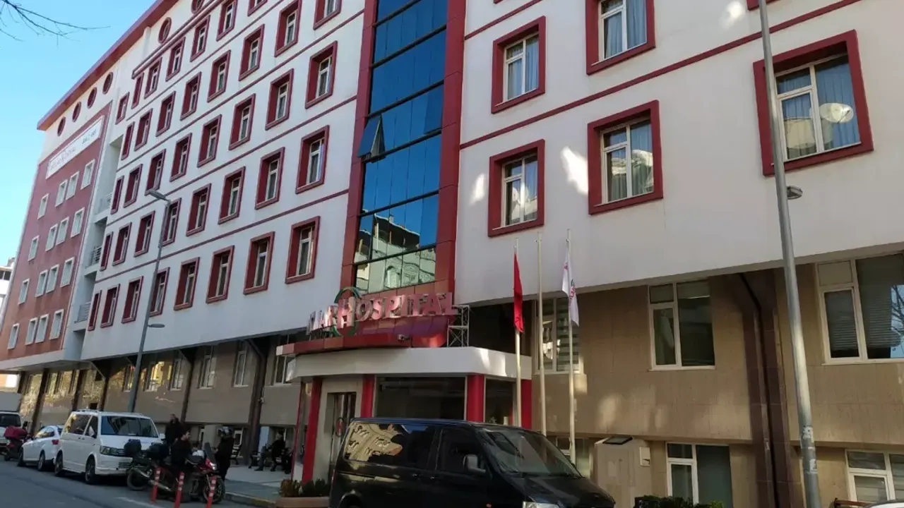 TMSF, Eski Bakan Müezzinoğlu’nun Kurucusu Olduğu Özel Avcılar Hastanesi’ni Satışa Çıkardı TMSF, Eski Bakan Müezzinoğlu’nun Kurucusu Olduğu Özel Avcılar Hastanesi’ni Satışa Çıkardı