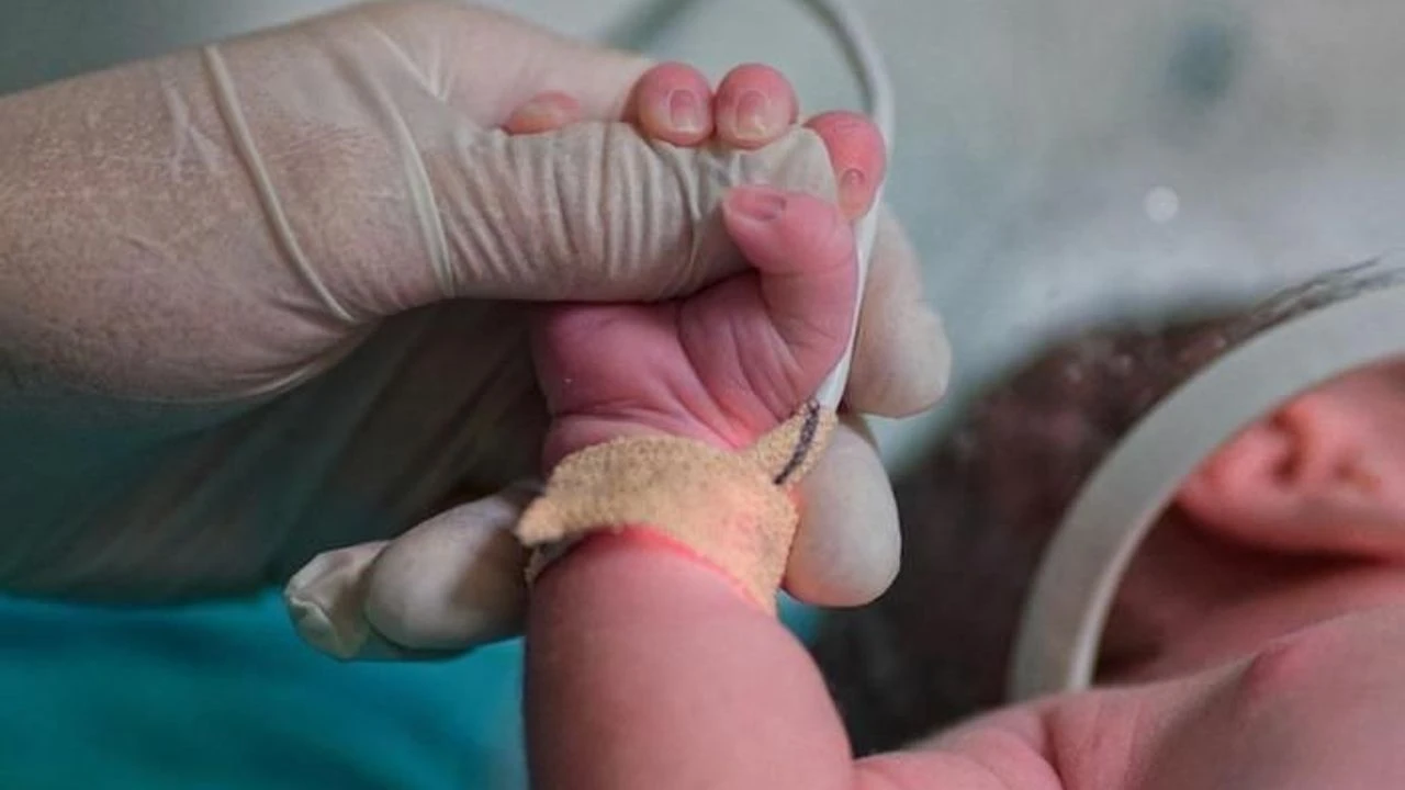 Yenidoğan Çetesi Davasında Çarpıcı Rapor: 10 Bebeğin Ölümünde İhmaller Zinciri Yenidoğan Çetesi Davasında Çarpıcı Rapor: 10 Bebeğin Ölümünde İhmaller Zinciri