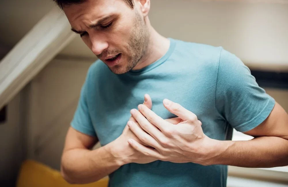 Futbol sahasında yere yığılan genç sporcular, aniden hayatını kaybeden 20’li