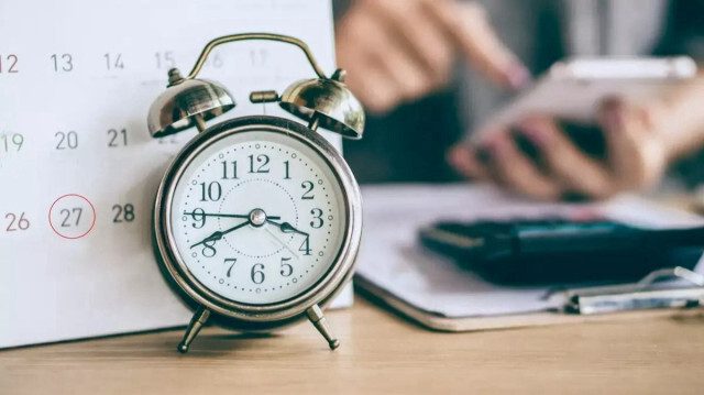 Sosyal medyada sık sık gündeme gelen “haftalık mesai saatleri kısalacak”