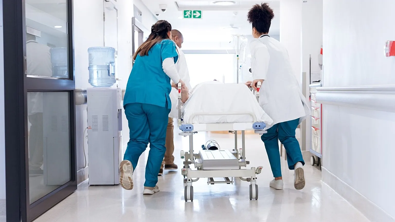 Araştırma: Yapay Zeka Acil Servis Önceliklendirmesinde Doktor ve Hemşirelerin Gerisinde Araştırma: Yapay Zeka Acil Servis Önceliklendirmesinde Doktor ve Hemşirelerin Gerisinde