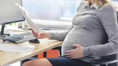 Anne ve baba adaylarını yakından ilgilendiren doğum izni düzenlemesinde önemli