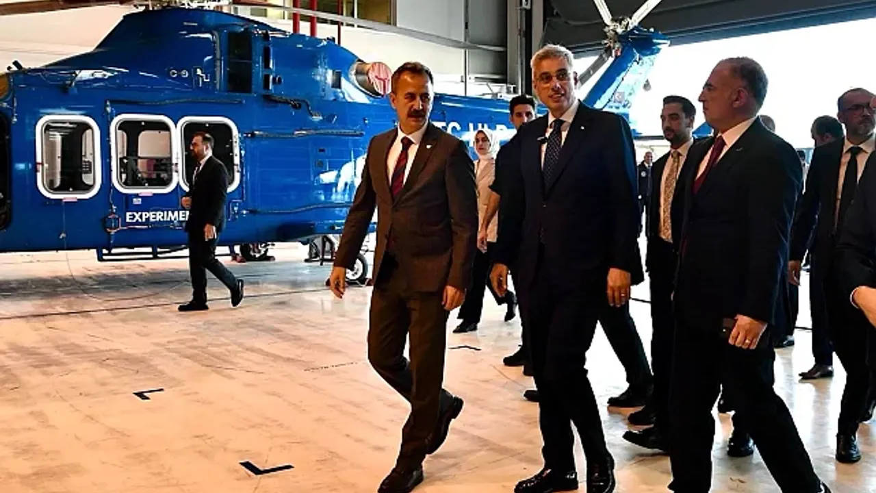 Bakan Memişoğlu: GÖKBEY Helikopteri 2026’da Hava Ambulans Filosunda Bakan Memişoğlu: GÖKBEY Helikopteri 2026’da Hava Ambulans Filosunda