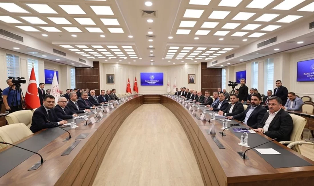 Kamu Personeli Danışma Kurulu’nun (KPDK) son toplantısında, memur sendikaları “aynı