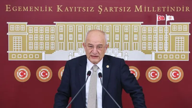 CHP Kütahya Milletvekili Ali Fazıl Kasap, tıp fakültesi mezunlarına uygulanan