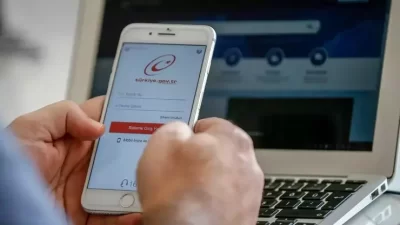 Türkiye’de milyonlarca memur, sendika üyeliği ve istifa süreçlerinde dijitalleşme beklerken,