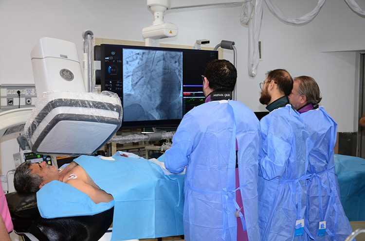 Necmettin Erbakan Üniversitesi Tıp Fakültesi Hastanesi’nde görev yapan 54 yaşındaki