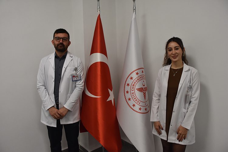 Afyonkarahisar’ın Sandıklı ilçesinde görev yapan doktor çift Hayrettin ve Fadime