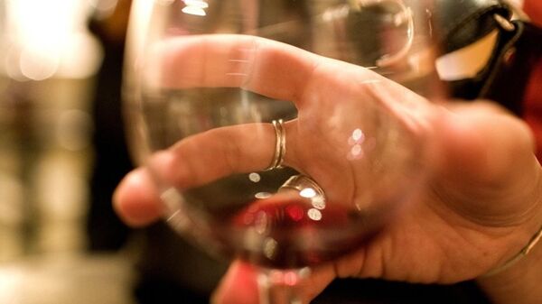 Alkol tüketiminin insan sağlığı üzerindeki etkileri uzun süredir tartışılırken, Dünya