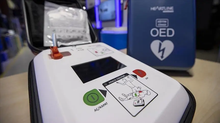 Türkiye’de ani kalp durmalarında hayatta kalma şansını artıracak Taşınabilir Otomatik