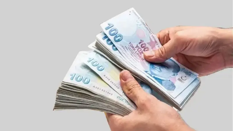 Kamu personeline 30 bin TL seyyanen zam verilmesini öngören düzenleme,