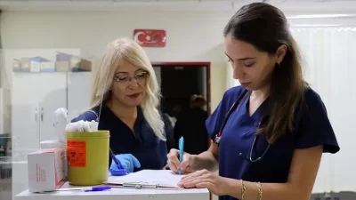 Amasya'da, 48 yaşındaki hemşire Fatma Ayyıldız ile 25 yaşındaki kızı