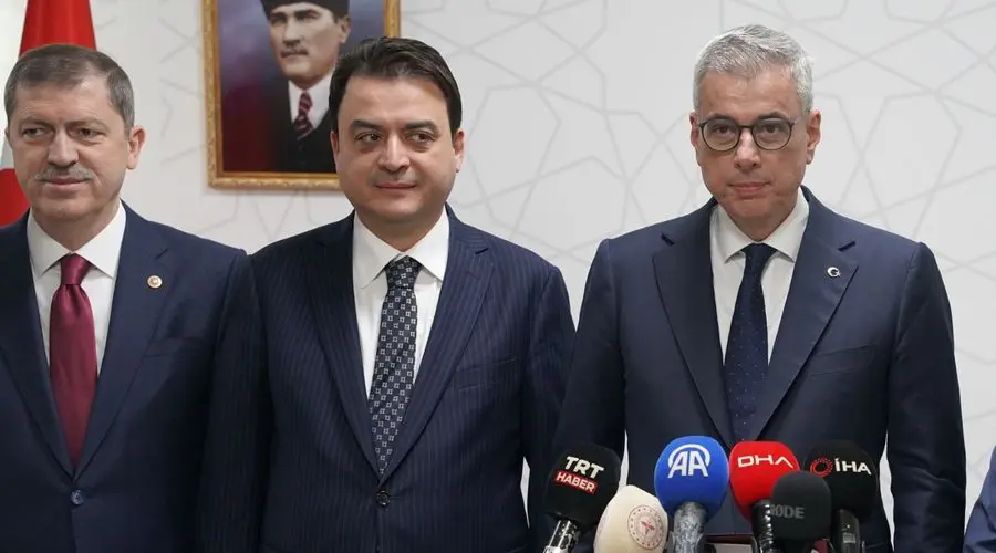 Sağlık Bakanı Kemal Memişoğlu, "Bu ayda kötü alışkanlıklarımızdan, özellikle sigaradan