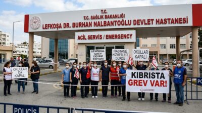 Kıbrıs Genelinde Sağlık ve Eğitim Sektörlerinde Kapsamlı Aksamalar Bekleniyor Kıbrıs