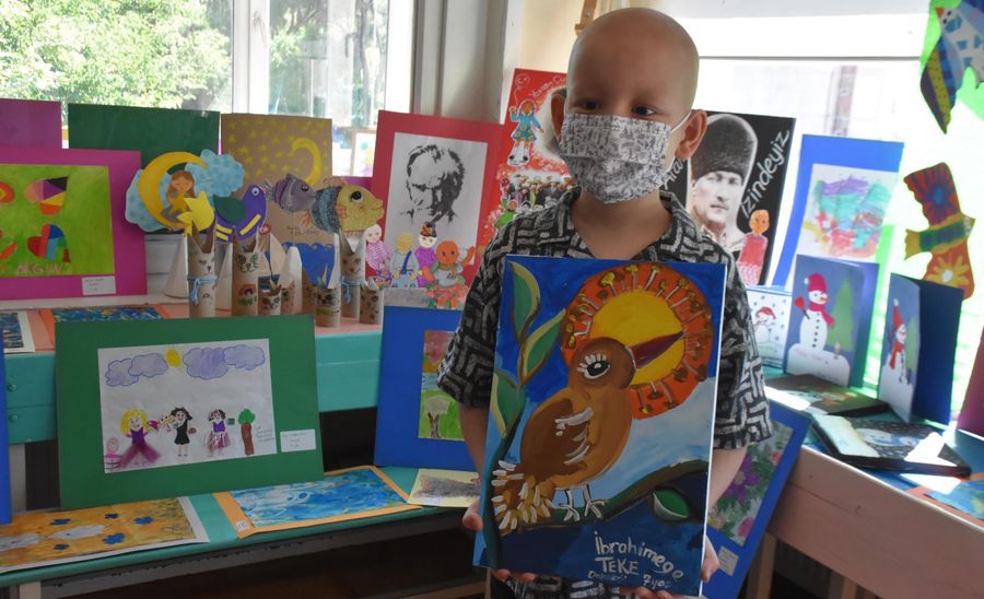hastane odaları sanat atölyesine dönüştü hastane odaları sanat atölyesine dönüştü