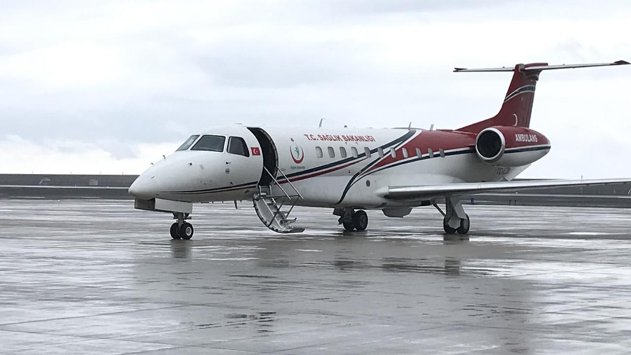 Van ve Muş'tan İki Bebek Ambulans Uçakla İstanbul'a Nakledildi Van ve Muş'tan İki Bebek Ambulans Uçakla İstanbul'a Nakledildi