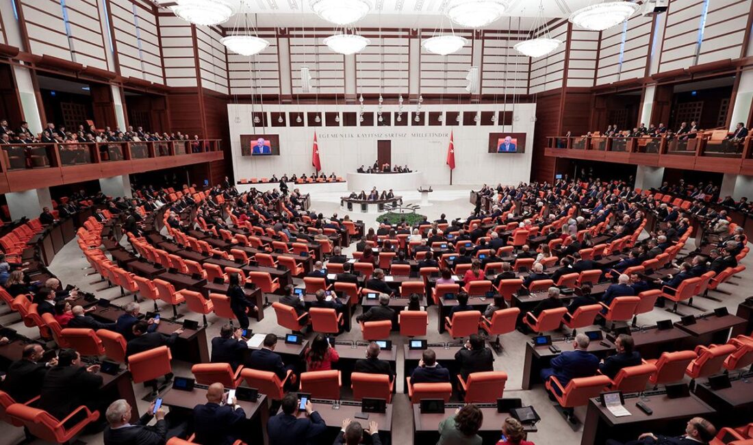 TBMM'nin yeni haftadaki gündeminde, üniversiteyle ilişiği kesilen öğrencilere af getirecek