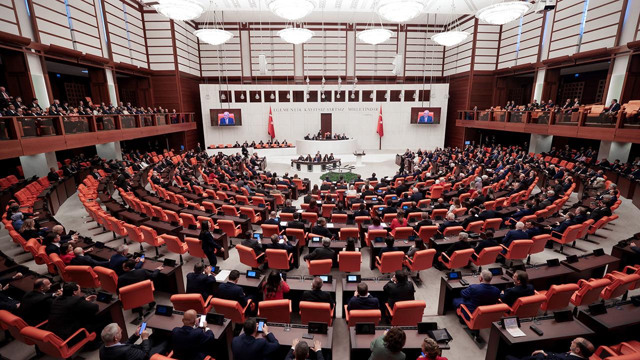 Meclis Gündeminde Üniversite Affı ve Çocuk Suçlulara Yönelik Düzenleme Meclis Gündeminde Üniversite Affı ve Çocuk Suçlulara Yönelik Düzenleme
