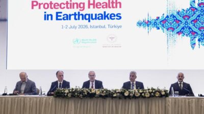 İstanbul'da düzenlenen Dünya Sağlık Örgütü (DSÖ) Bakanlar Konferansı'nda, deprem acil