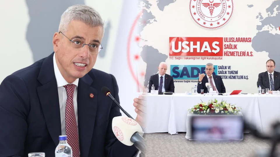 Sağlık Bakanı Kemal Memişoğlu, İstanbul'da sağlık muhabirleriyle bir araya gelerek