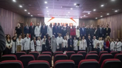 Ankara Bilkent Şehir Hastanesinde düzenlenen Kalp Sağlığı Haftası programında konuşan