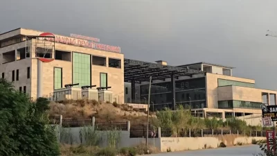 Hatay'ın Samandağ ilçesinde hastanede tartıştığı Doktor Necva Kamacıali'ye (66) yumruk