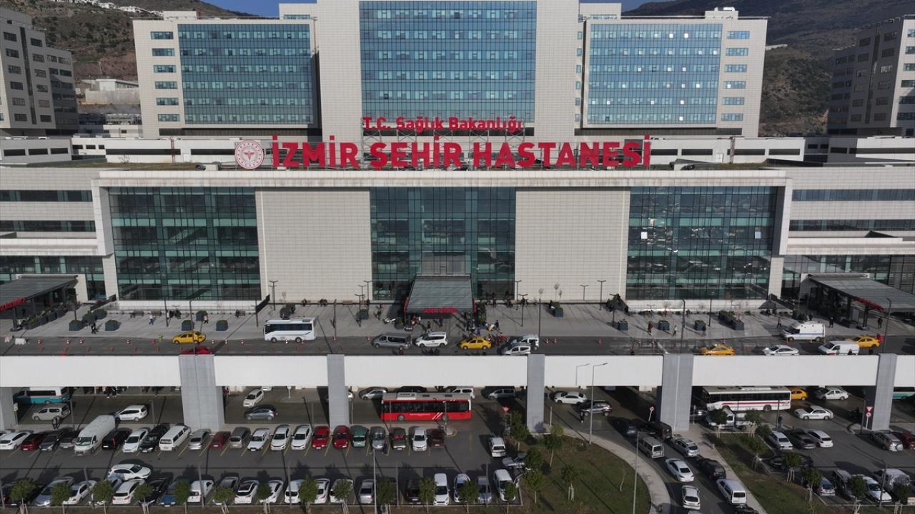 İzmir'e İkinci Şehir Hastanesi Müjdesi İzmir'e İkinci Şehir Hastanesi Müjdesi