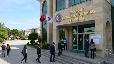 Çanakkale Onsekiz Mart Üniversitesi (ÇOMÜ) Rektörlüğü, bünyesinde görevlendirmek üzere toplam
